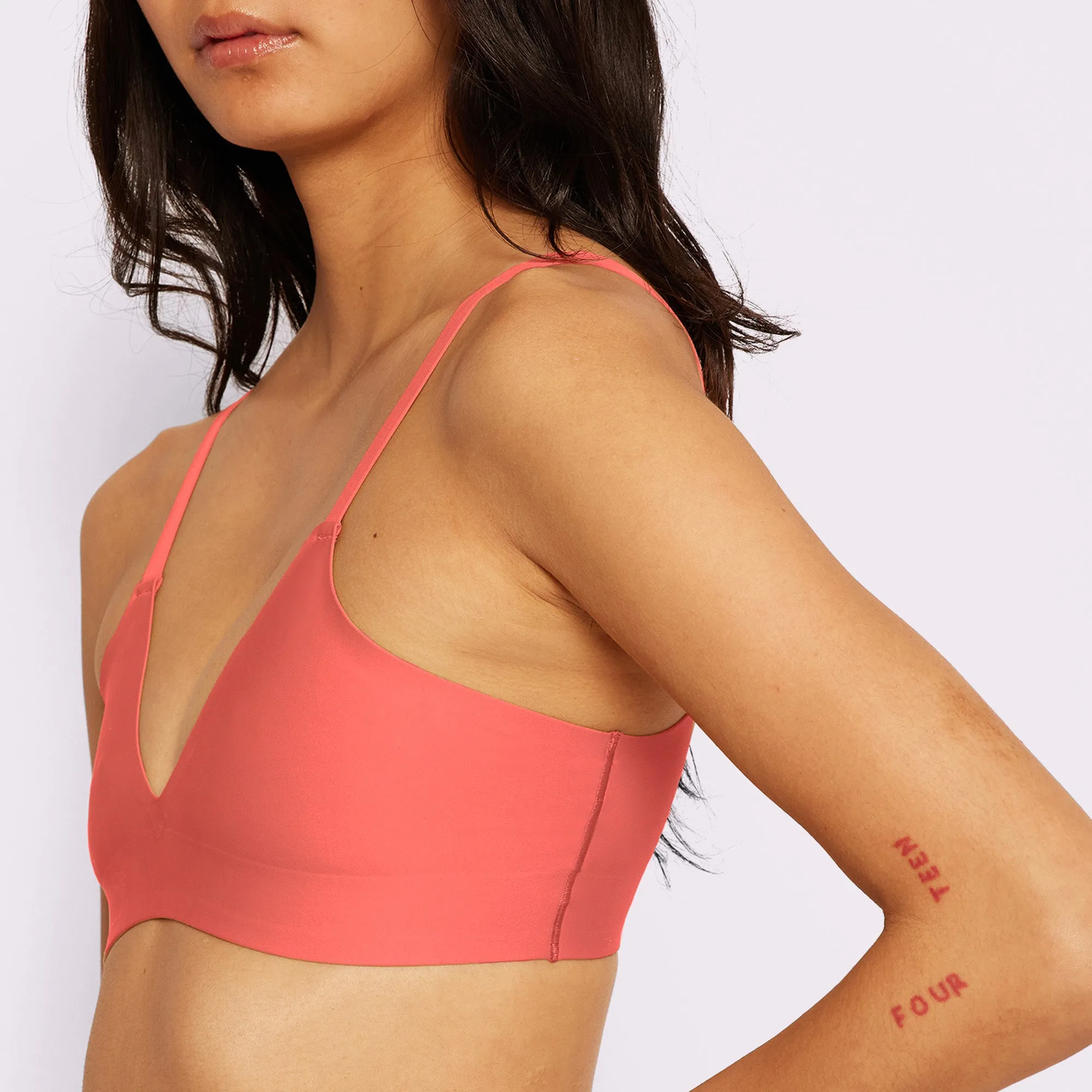 Smooth Lift Triangle Bralette | Seamless Universal (Eightball)