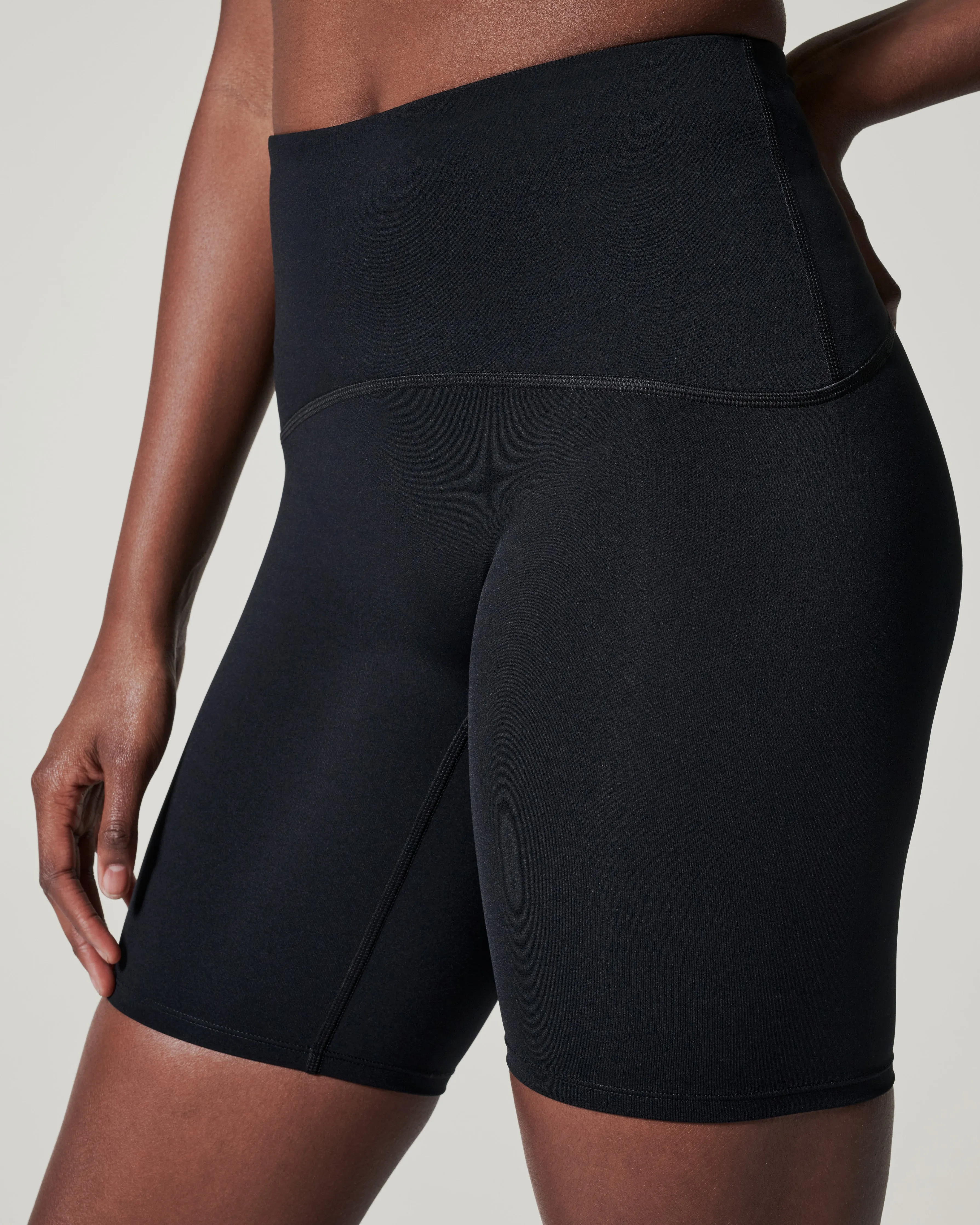 SPANXshape™ Booty Boost® Bike Short 8"