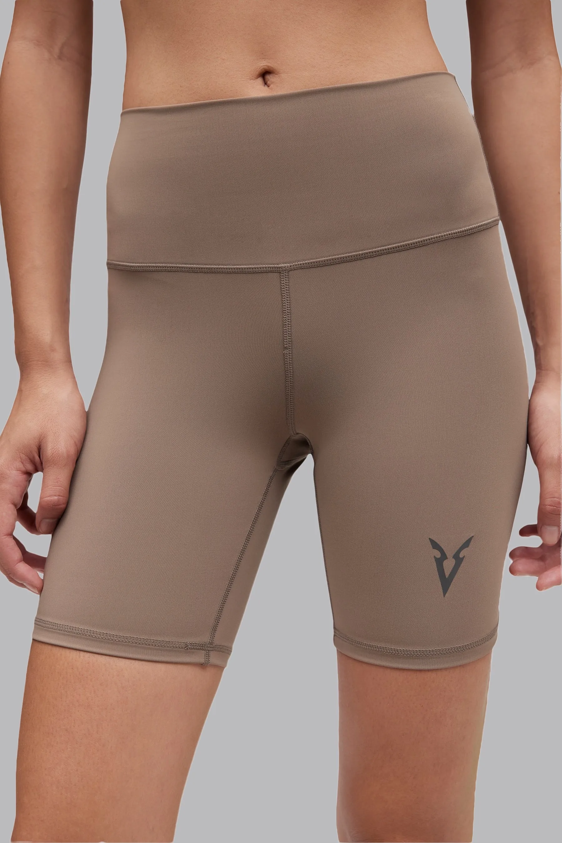 V_SCULPT® 7" SHORTS - Tan